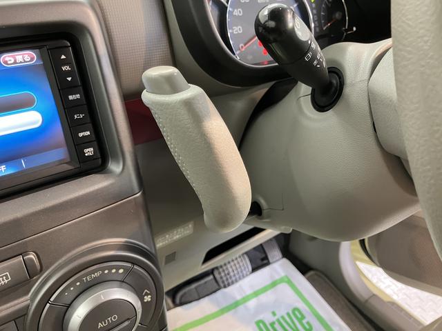 ムーヴコンテＧ　ＮＡＶＩ２ＷＤ　ＣＶＴ車　純正ナビ　バックカメラ　ワンセグＴＶ　ＣＤ　キーフリーシステム　電動格納ドアミラー　アイドリングストップ　ベンチシート　オートエアコン　パワステ　パワーウィンドウ（愛媛県）の中古車