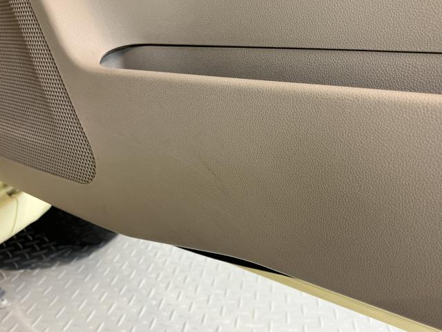 ムーヴコンテＧ　ＮＡＶＩ２ＷＤ　ＣＶＴ車　純正ナビ　バックカメラ　ワンセグＴＶ　ＣＤ　キーフリーシステム　電動格納ドアミラー　アイドリングストップ　ベンチシート　オートエアコン　パワステ　パワーウィンドウ（愛媛県）の中古車