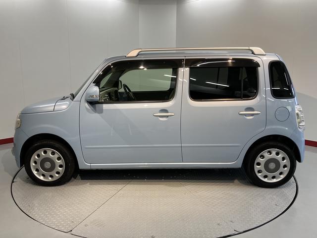 ミラココアココアプラスＸ２ＷＤ　ＣＶＴ車　キーフリーシステム　電動格納ドアミラー　ベンチシート　オートエアコン　パワステ　パワーウィンドウ　運転席エアバッグ　助手席エアバッグ（愛媛県）の中古車