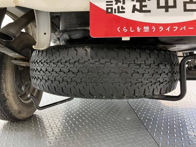 ハイゼットトラックスタンダード４ＷＤ　５速ミッション車　ラジオ　マニュアルエアコン　パワステ　ＡＢＳ　運転席エアバッグ（愛媛県）の中古車