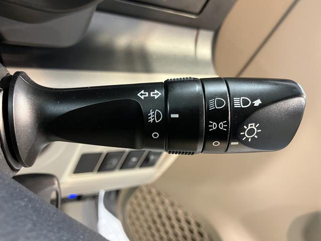 パッソＸナビ　ワンセグＴＶ　ＣＤ　ＥＴＣ　２ＷＤ　エアコン　パワステ　パワーウィンド　ＡＢＳ　運転席助手席エアバッグ　電動格納ミラー　キーレスエントリー（愛媛県）の中古車