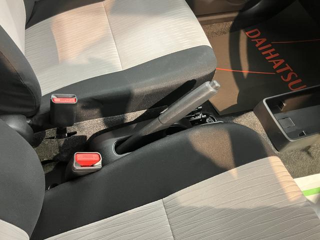 ミライースＸ　ＳＡIIIＳＡＩＩＩ　ナビ　ＣＤ　Ｂｌｕｅｔｏｏｔｈ　ＥＴＣ　ＬＥＤヘッドライト　障害物センサー　アイドリングストップ　電動格納ドアミラー　キーレスエントリー（愛媛県）の中古車