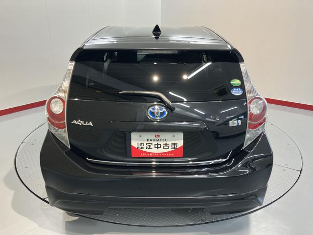 アクアＧ２ＷＤ　ＣＶＴ車　ナビ　バックカメラ　フルセグＴＶ　ＣＤ　ＤＶＤ　Ｂｌｕｅｔｏｏｔｈ　ドラレコ　ＥＴＣ　オートライト　プッシュスタート　電動格納ドアミラー　キーフリーシステム（愛媛県）の中古車