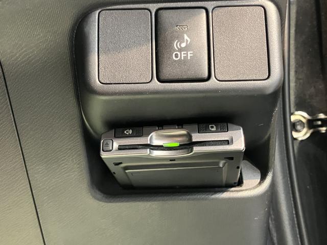 アクアＧ２ＷＤ　ＣＶＴ車　ナビ　バックカメラ　フルセグＴＶ　ＣＤ　ＤＶＤ　Ｂｌｕｅｔｏｏｔｈ　ドラレコ　ＥＴＣ　オートライト　プッシュスタート　電動格納ドアミラー　キーフリーシステム（愛媛県）の中古車