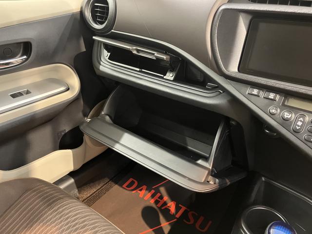 アクアＧ２ＷＤ　ＣＶＴ車　ナビ　バックカメラ　フルセグＴＶ　ＣＤ　ＤＶＤ　Ｂｌｕｅｔｏｏｔｈ　ドラレコ　ＥＴＣ　オートライト　プッシュスタート　電動格納ドアミラー　キーフリーシステム（愛媛県）の中古車