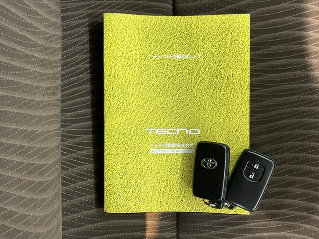 アクアＧ２ＷＤ　ＣＶＴ車　ナビ　バックカメラ　フルセグＴＶ　ＣＤ　ＤＶＤ　Ｂｌｕｅｔｏｏｔｈ　ドラレコ　ＥＴＣ　オートライト　プッシュスタート　電動格納ドアミラー　キーフリーシステム（愛媛県）の中古車