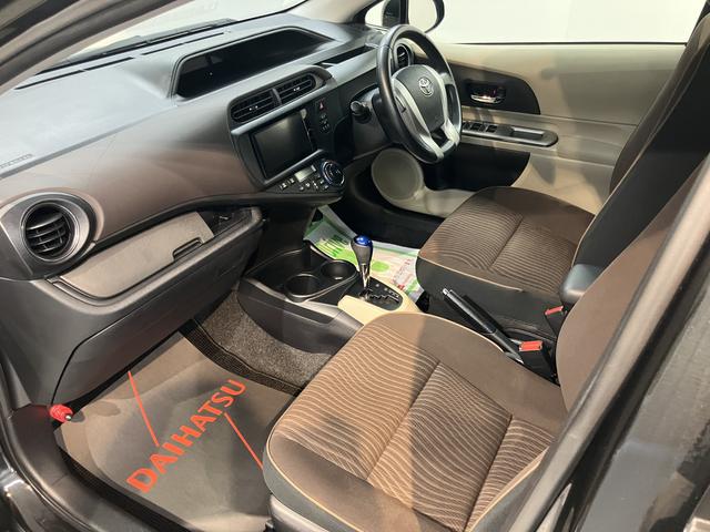 アクアＧ２ＷＤ　ＣＶＴ車　ナビ　バックカメラ　フルセグＴＶ　ＣＤ　ＤＶＤ　Ｂｌｕｅｔｏｏｔｈ　ドラレコ　ＥＴＣ　オートライト　プッシュスタート　電動格納ドアミラー　キーフリーシステム（愛媛県）の中古車