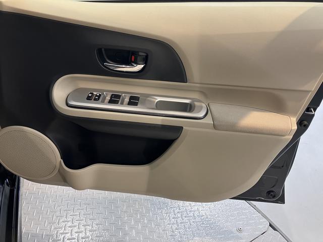 アクアＧ２ＷＤ　ＣＶＴ車　ナビ　バックカメラ　フルセグＴＶ　ＣＤ　ＤＶＤ　Ｂｌｕｅｔｏｏｔｈ　ドラレコ　ＥＴＣ　オートライト　プッシュスタート　電動格納ドアミラー　キーフリーシステム（愛媛県）の中古車