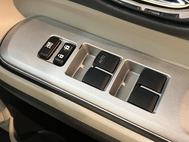 アクアＧ２ＷＤ　ＣＶＴ車　ナビ　バックカメラ　フルセグＴＶ　ＣＤ　ＤＶＤ　Ｂｌｕｅｔｏｏｔｈ　ドラレコ　ＥＴＣ　オートライト　プッシュスタート　電動格納ドアミラー　キーフリーシステム（愛媛県）の中古車