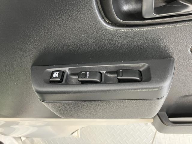 ハイゼットトラックエクストラＳＡIIIｔ４ＷＤ　４速オートマチック　エアコン　パワステ　パワーウインドウ　キーレスエントリー　ＣＤステレオ　運転席エアバッグ　フォグランプ　作業灯（愛媛県）の中古車