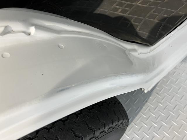 ハイゼットトラックエクストラＳＡIIIｔ４ＷＤ　４速オートマチック　エアコン　パワステ　パワーウインドウ　キーレスエントリー　ＣＤステレオ　運転席エアバッグ　フォグランプ　作業灯（愛媛県）の中古車