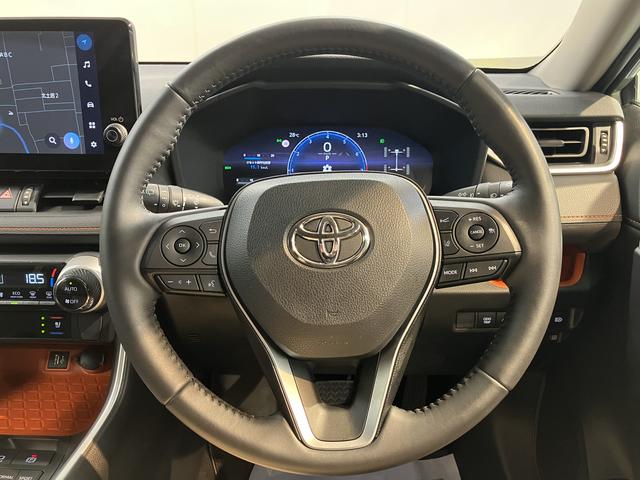 ＲＡＶ４アドベンチャー純正ナビ　パノラミックビューモニター　デジタルインナーミラー　ステアリングヒーター　シートベンチレーター　ＡＣ１００Ｖアクセサリーコンセント　電動パーキングブレーキ　パノラマムーンルーフ（愛媛県）の中古車