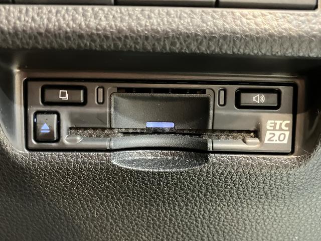 ＲＡＶ４アドベンチャー純正ナビ　パノラミックビューモニター　デジタルインナーミラー　ステアリングヒーター　シートベンチレーター　ＡＣ１００Ｖアクセサリーコンセント　電動パーキングブレーキ　パノラマムーンルーフ（愛媛県）の中古車