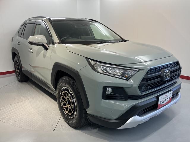 ＲＡＶ４アドベンチャー純正ナビ　パノラミックビューモニター　デジタルインナーミラー　ステアリングヒーター　シートベンチレーター　ＡＣ１００Ｖアクセサリーコンセント　電動パーキングブレーキ　パノラマムーンルーフ（愛媛県）の中古車