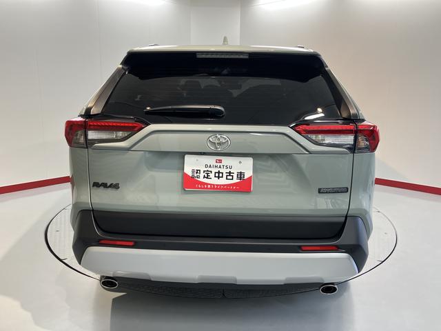 ＲＡＶ４アドベンチャー純正ナビ　パノラミックビューモニター　デジタルインナーミラー　ステアリングヒーター　シートベンチレーター　ＡＣ１００Ｖアクセサリーコンセント　電動パーキングブレーキ　パノラマムーンルーフ（愛媛県）の中古車