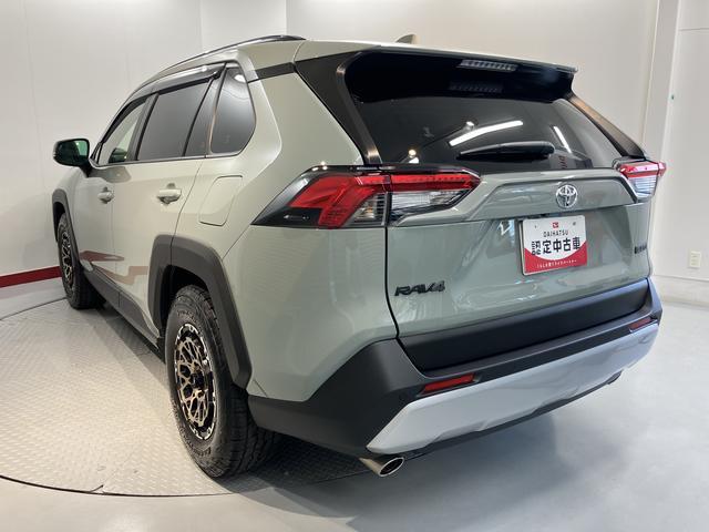ＲＡＶ４アドベンチャー純正ナビ　パノラミックビューモニター　デジタルインナーミラー　ステアリングヒーター　シートベンチレーター　ＡＣ１００Ｖアクセサリーコンセント　電動パーキングブレーキ　パノラマムーンルーフ（愛媛県）の中古車