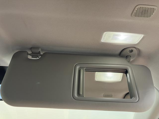 ＲＡＶ４アドベンチャー純正ナビ　パノラミックビューモニター　デジタルインナーミラー　ステアリングヒーター　シートベンチレーター　ＡＣ１００Ｖアクセサリーコンセント　電動パーキングブレーキ　パノラマムーンルーフ（愛媛県）の中古車