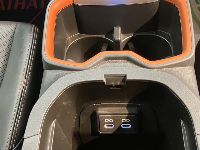 ＲＡＶ４アドベンチャー純正ナビ　パノラミックビューモニター　デジタルインナーミラー　ステアリングヒーター　シートベンチレーター　ＡＣ１００Ｖアクセサリーコンセント　電動パーキングブレーキ　パノラマムーンルーフ（愛媛県）の中古車