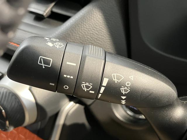 ＲＡＶ４アドベンチャー純正ナビ　パノラミックビューモニター　デジタルインナーミラー　ステアリングヒーター　シートベンチレーター　ＡＣ１００Ｖアクセサリーコンセント　電動パーキングブレーキ　パノラマムーンルーフ（愛媛県）の中古車