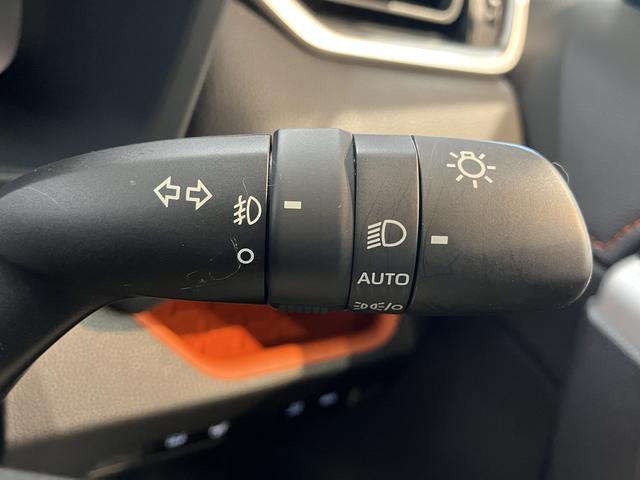 ＲＡＶ４アドベンチャー純正ナビ　パノラミックビューモニター　デジタルインナーミラー　ステアリングヒーター　シートベンチレーター　ＡＣ１００Ｖアクセサリーコンセント　電動パーキングブレーキ　パノラマムーンルーフ（愛媛県）の中古車