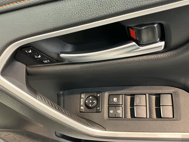 ＲＡＶ４アドベンチャー純正ナビ　パノラミックビューモニター　デジタルインナーミラー　ステアリングヒーター　シートベンチレーター　ＡＣ１００Ｖアクセサリーコンセント　電動パーキングブレーキ　パノラマムーンルーフ（愛媛県）の中古車