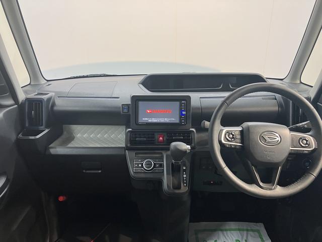 タントＸターボプッシュスタート　運転席と助手席にシートヒーターあり　純正ナビあり　バックカメラあり　アイドリングストップ車　コーナーセンサーあり　ＣＤ・ＤＶＤ・Ｂｌｕｅｔｏｏｔｈあり（愛媛県）の中古車