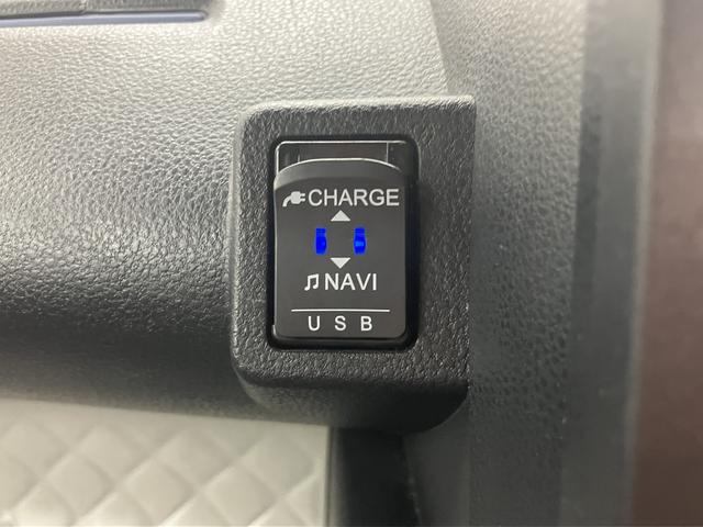 タントＸターボプッシュスタート　運転席と助手席にシートヒーターあり　純正ナビあり　バックカメラあり　アイドリングストップ車　コーナーセンサーあり　ＣＤ・ＤＶＤ・Ｂｌｕｅｔｏｏｔｈあり（愛媛県）の中古車