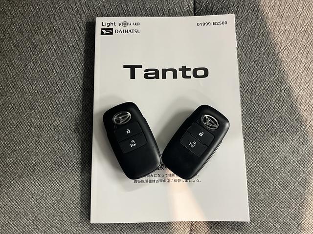 タントＸターボプッシュスタート　運転席と助手席にシートヒーターあり　純正ナビあり　バックカメラあり　アイドリングストップ車　コーナーセンサーあり　ＣＤ・ＤＶＤ・Ｂｌｕｅｔｏｏｔｈあり（愛媛県）の中古車