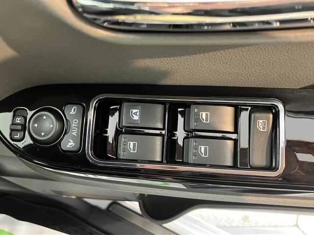 タントカスタムＸセレクションスマアシ　純正ナビ　パノラマモニター　フルセグＴＶ　ＣＤ　ＤＶＤ　Ｂｌｕｅｔｏｏｔｈ　前席シートヒーター　ＬＥＤヘッドライト　アイドリングストップ　電動格納ドアミラー　キーフリーシステム（愛媛県）の中古車