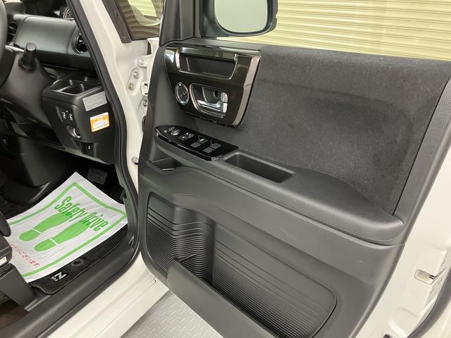 Ｎ−ＢＯＸカスタムＧ・Ｌ純正ナビ　バックカメラ　ＥＴＣ車載器　両側電動スライドドア　　プッシュスタート　オートエアコン　オートライト　ＬＥＤヘッドライト　フォグランプ（愛媛県）の中古車