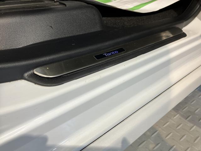 タントカスタムＲＳセレクション純正ナビ　パノラマモニター　地上デジタルＴＶ　ＣＤ　ＤＶＤ　Ｂｌｕｅｔｏｏｔｈ　プッシュスタート　両側電動スライドドア　運転席助手席シートヒーター　クルーズコントロール　ＬＥＤヘッドライト（愛媛県）の中古車