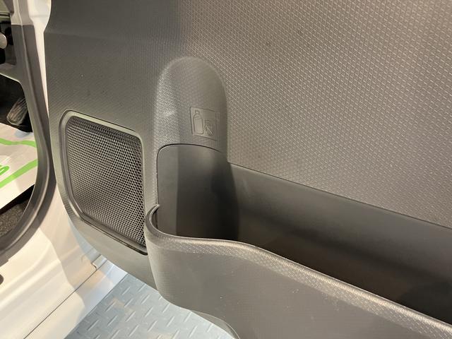タントカスタムＲＳセレクション純正ナビ　パノラマモニター　地上デジタルＴＶ　ＣＤ　ＤＶＤ　Ｂｌｕｅｔｏｏｔｈ　プッシュスタート　両側電動スライドドア　運転席助手席シートヒーター　クルーズコントロール　ＬＥＤヘッドライト（愛媛県）の中古車