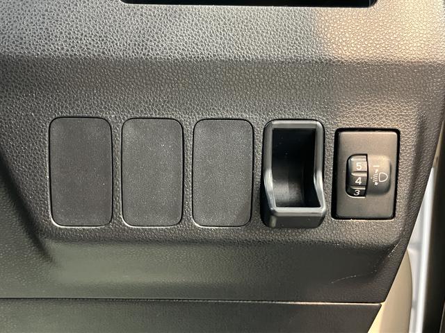 ミラＴＸ２ＷＤ　ＣＶＴ車　ラジオ　マニュアルエアコン　パワステ　ＡＢＳ　運転席エアバッグ　助手席エアバッグ　キーレスエントリー（愛媛県）の中古車