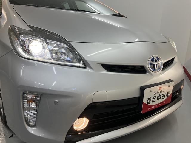 プリウスＳハイブリッド車　ドライブレコーダー　コーナーセンサー　バックカメラ　純正ナビ　純正ＥＴＣ　純正ホイール　パワーモード　ＥＣＯモード　ＥＶモード（愛媛県）の中古車