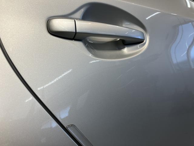 プリウスＳハイブリッド車　ドライブレコーダー　コーナーセンサー　バックカメラ　純正ナビ　純正ＥＴＣ　純正ホイール　パワーモード　ＥＣＯモード　ＥＶモード（愛媛県）の中古車