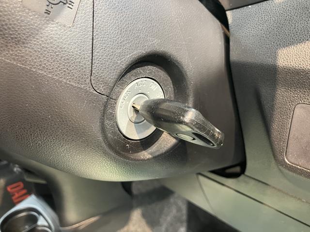 ミラＴＸ２ＷＤ　ＣＶＴ車　ナビ　バックカメラ　ワンセグＴＶ　ＣＤ　ＥＴＣ　マニュアルエアコン　パワステ　ＡＢＳ　純正アルミホイール　運転席エアバッグ　助手席エアバッグ（愛媛県）の中古車