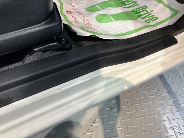 ミラＴＸ２ＷＤ　ＣＶＴ車　ナビ　バックカメラ　ワンセグＴＶ　ＣＤ　ＥＴＣ　マニュアルエアコン　パワステ　ＡＢＳ　純正アルミホイール　運転席エアバッグ　助手席エアバッグ（愛媛県）の中古車