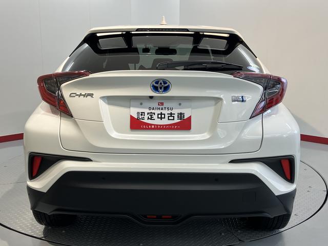 Ｃ−ＨＲＧプッシュスタート　セパレートシート純正ドライブレコーダー　純正ナビ　パーキングブレーキ　オートマチックハイビーム　オートクルーズコントロール　バックカメラ　ブラインドスポットモニター　シートヒーター（愛媛県）の中古車