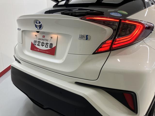 Ｃ−ＨＲＧプッシュスタート　セパレートシート純正ドライブレコーダー　純正ナビ　パーキングブレーキ　オートマチックハイビーム　オートクルーズコントロール　バックカメラ　ブラインドスポットモニター　シートヒーター（愛媛県）の中古車