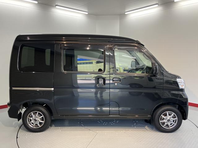 ハイゼットカーゴクルーズＳＡIII２ＷＤ　ＡＴ車　ＬＥＤヘッドライト　フォグランプ　純正ナビ　地上デジタルＴＶ　ＣＤ　ＤＶＤ　Ｂｌｕｅｔｏｏｔｈ　ＵＳＢ　ＥＴＣ　両側スライドドア　アイドリングストップ（愛媛県）の中古車