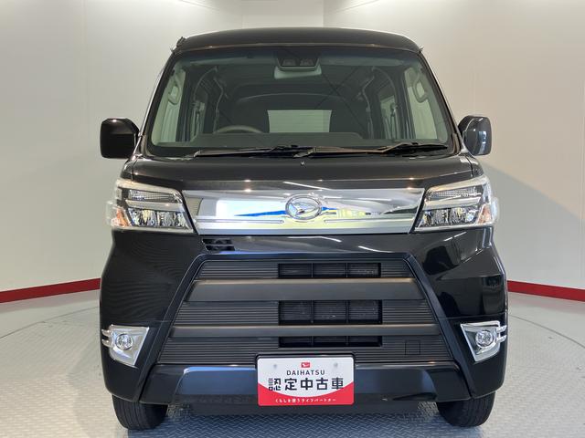 ハイゼットカーゴクルーズＳＡIII２ＷＤ　ＡＴ車　ＬＥＤヘッドライト　フォグランプ　純正ナビ　地上デジタルＴＶ　ＣＤ　ＤＶＤ　Ｂｌｕｅｔｏｏｔｈ　ＵＳＢ　ＥＴＣ　両側スライドドア　アイドリングストップ（愛媛県）の中古車