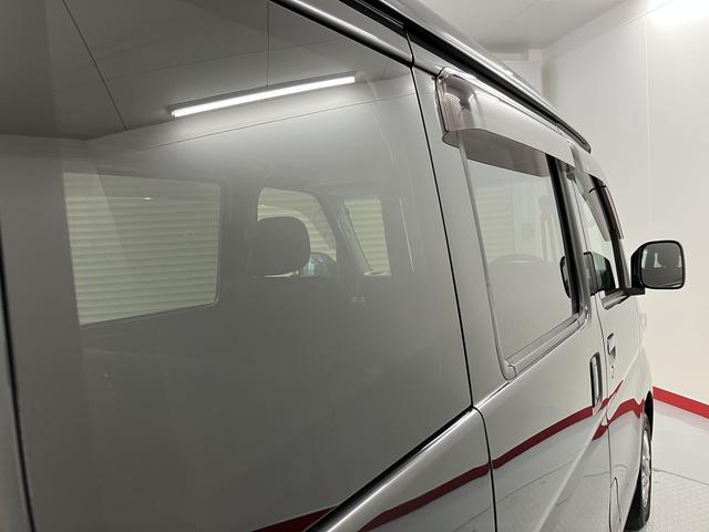 ハイゼットカーゴクルーズＳＡIII２ＷＤ　ＡＴ車　ＬＥＤヘッドライト　フォグランプ　純正ナビ　地上デジタルＴＶ　ＣＤ　ＤＶＤ　Ｂｌｕｅｔｏｏｔｈ　ＵＳＢ　ＥＴＣ　両側スライドドア　アイドリングストップ（愛媛県）の中古車