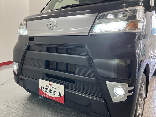 ハイゼットカーゴクルーズＳＡIII２ＷＤ　ＡＴ車　ＬＥＤヘッドライト　フォグランプ　純正ナビ　地上デジタルＴＶ　ＣＤ　ＤＶＤ　Ｂｌｕｅｔｏｏｔｈ　ＵＳＢ　ＥＴＣ　両側スライドドア　アイドリングストップ（愛媛県）の中古車