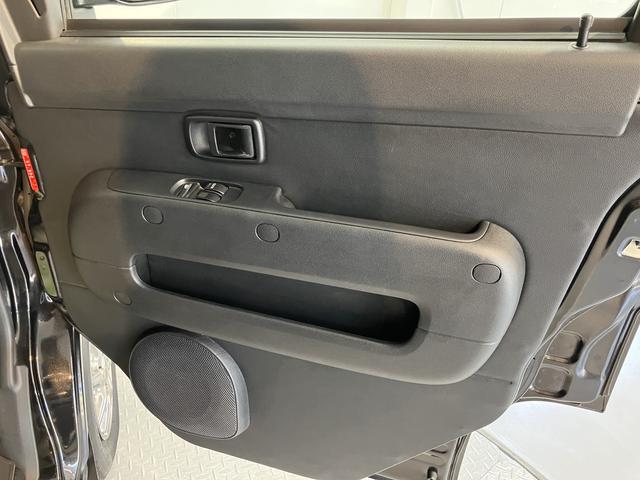 ハイゼットカーゴクルーズＳＡIII２ＷＤ　ＡＴ車　ＬＥＤヘッドライト　フォグランプ　純正ナビ　地上デジタルＴＶ　ＣＤ　ＤＶＤ　Ｂｌｕｅｔｏｏｔｈ　ＵＳＢ　ＥＴＣ　両側スライドドア　アイドリングストップ（愛媛県）の中古車