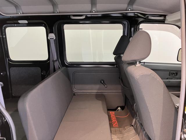 ハイゼットカーゴクルーズＳＡIII２ＷＤ　ＡＴ車　ＬＥＤヘッドライト　フォグランプ　純正ナビ　地上デジタルＴＶ　ＣＤ　ＤＶＤ　Ｂｌｕｅｔｏｏｔｈ　ＵＳＢ　ＥＴＣ　両側スライドドア　アイドリングストップ（愛媛県）の中古車