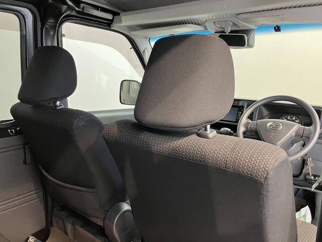 ハイゼットカーゴクルーズＳＡIII２ＷＤ　ＡＴ車　ＬＥＤヘッドライト　フォグランプ　純正ナビ　地上デジタルＴＶ　ＣＤ　ＤＶＤ　Ｂｌｕｅｔｏｏｔｈ　ＵＳＢ　ＥＴＣ　両側スライドドア　アイドリングストップ（愛媛県）の中古車