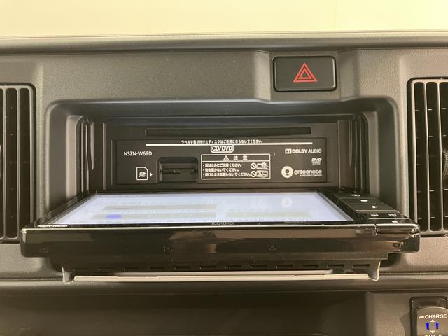 ハイゼットカーゴクルーズＳＡIII２ＷＤ　ＡＴ車　ＬＥＤヘッドライト　フォグランプ　純正ナビ　地上デジタルＴＶ　ＣＤ　ＤＶＤ　Ｂｌｕｅｔｏｏｔｈ　ＵＳＢ　ＥＴＣ　両側スライドドア　アイドリングストップ（愛媛県）の中古車