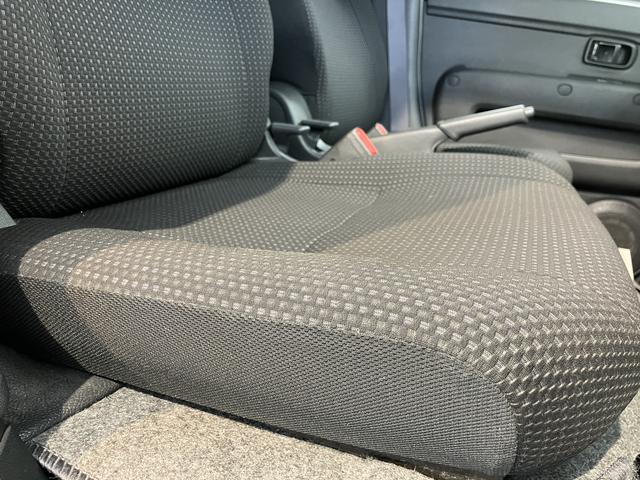 ハイゼットカーゴクルーズＳＡIII２ＷＤ　ＡＴ車　ＬＥＤヘッドライト　フォグランプ　純正ナビ　地上デジタルＴＶ　ＣＤ　ＤＶＤ　Ｂｌｕｅｔｏｏｔｈ　ＵＳＢ　ＥＴＣ　両側スライドドア　アイドリングストップ（愛媛県）の中古車