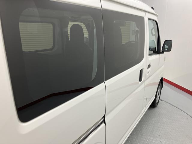 ハイゼットカーゴＤＸスマートアシスト　２ＷＤ　ＣＶＴ　ラジオ　キーレスエントリー　両側スライドドア　アイドリングストップ　エアコン　パワステ　障害物センサー　オートライト（愛媛県）の中古車