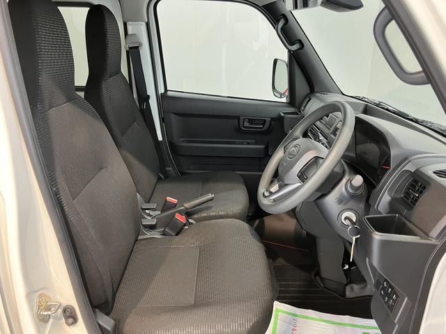 ハイゼットカーゴＤＸスマートアシスト　２ＷＤ　ＣＶＴ　ラジオ　キーレスエントリー　両側スライドドア　アイドリングストップ　エアコン　パワステ　障害物センサー　オートライト（愛媛県）の中古車